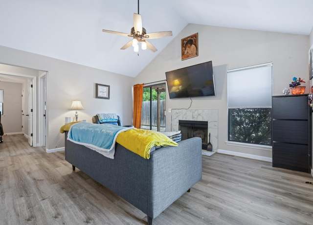 Property at 1821 Golden Pheasant Dr, Austin, TX 78758, 3 beds, 2 baths