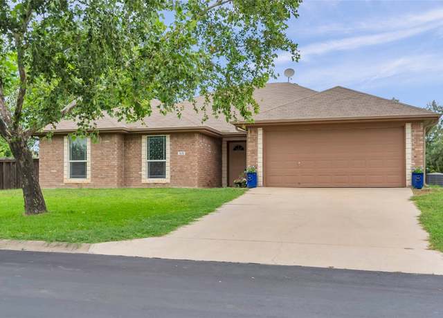 Property at 301 Julie St, Burnet, TX 78611, 4 beds, 2 baths