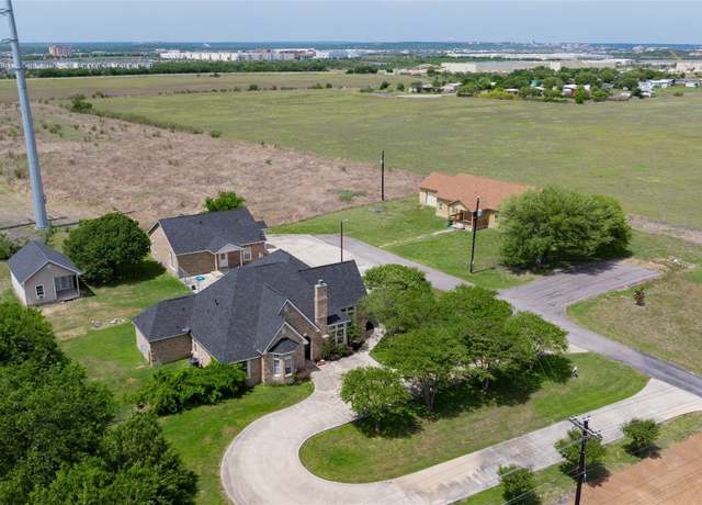 Property at 3424 S Old Bastrop Hwy, San Marcos, TX 78666, 9 beds, 7.5 baths