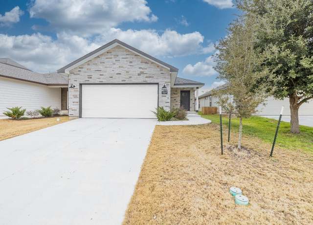 Property at 2604 Alamo St, Gonzales, TX 78629, 3 beds, 2 baths