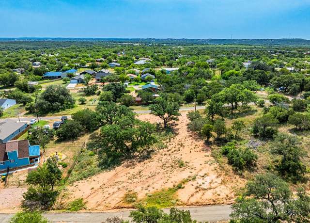 Property at 833 Maple Ln, Cottonwood Shores, TX 78657