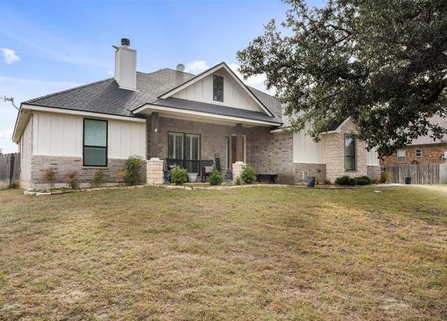 Property at 127 Presa Dr, Salado, TX 76571, 3 beds, 2.5 baths