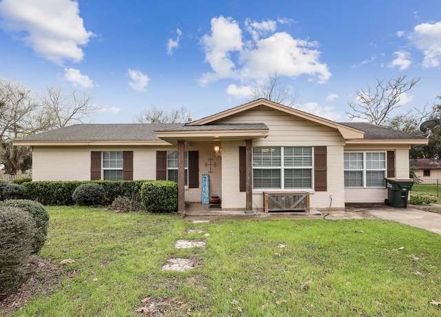 Property at 103 Poenitsch St, Cuero, TX 77954, 4 beds, 2 baths