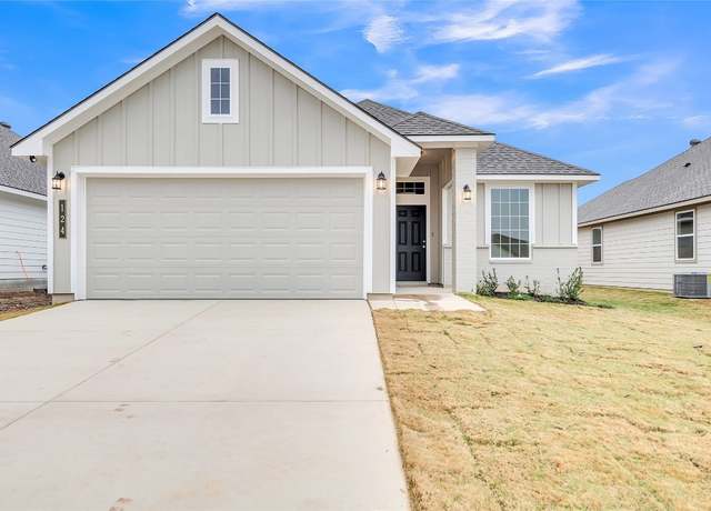 Property at 124 Maybelline Rd, Jarrell, TX 76537, 3 beds, 2 baths
