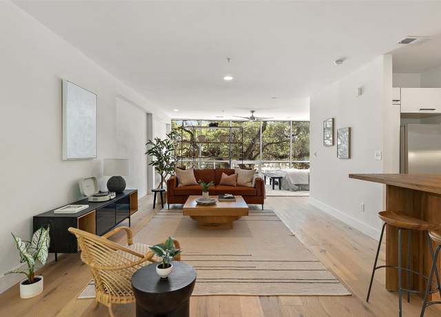 Property at 2906 S 1st St #203, Austin, TX 78704, 1 bed, 1 bath