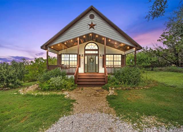 Property at 250 Kothmann Rd, Dripping Springs, TX 78620, 3 beds, 3 baths