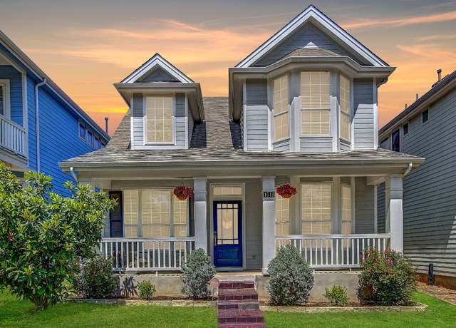 Property at 1616 Bridgeway Dr, Austin, TX 78704, 3 beds, 2.5 baths