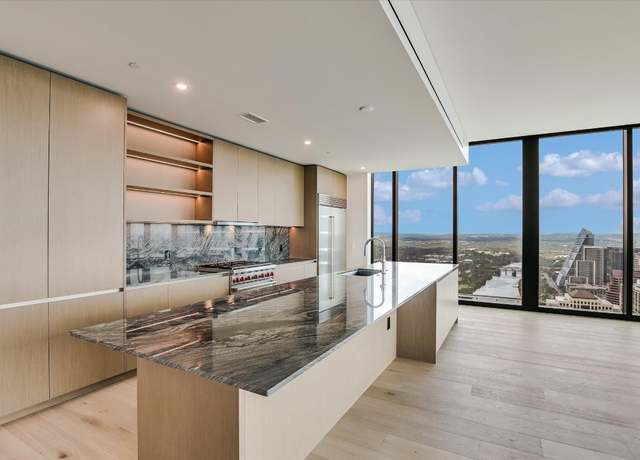 Property at 610 Davis St #4704, Austin, TX 78701, 5 beds, 5.5 baths