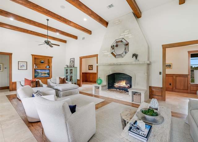 Property at 424 Hidden Creek Dr, Dripping Springs, TX 78620, 4 beds, 3 baths