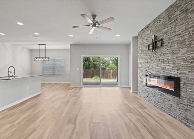 Property at 2312 Singletree Bnd, Georgetown, TX 78628, 3 beds, 2 baths