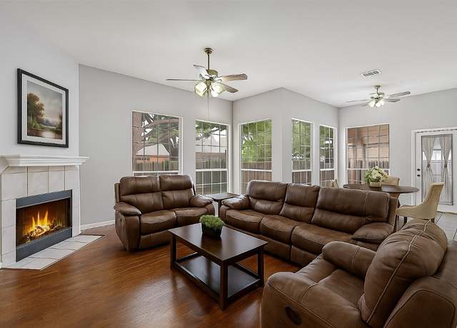 Property at 901 Cashew Ln, Cedar Park, TX 78613, 4 beds, 2 baths