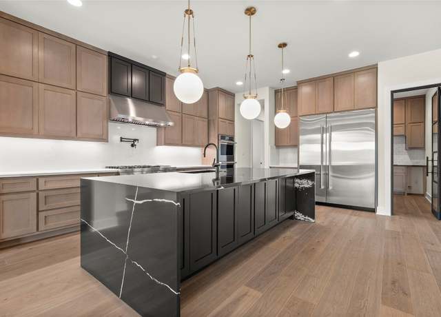 Property at 3202 Winding Creek Cv, Austin, TX 78735, 6 beds, 6 baths