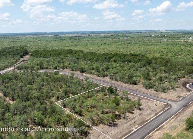 Property at 225 Brinley Mae Way Ln, Lockhart, TX 78644