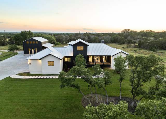 Property at 150 Wandering Oak Cir, Burnet, TX 78611, 6 beds, 4.5 baths