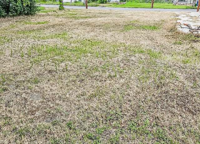 Property at 1705 1st St, Brownwood, TX 76801