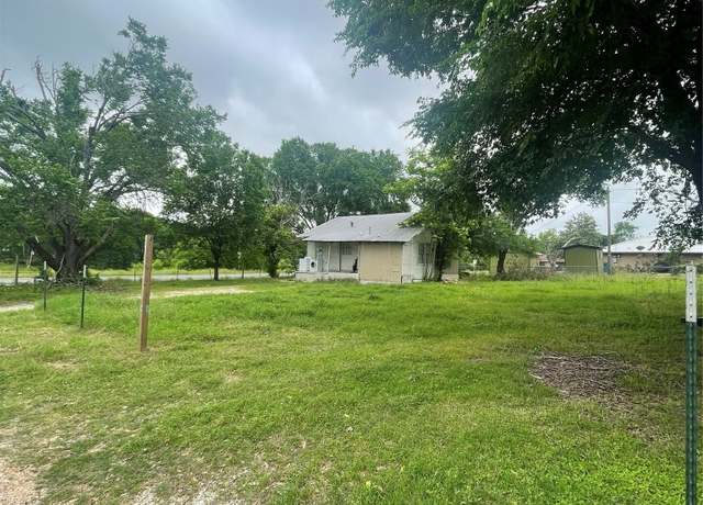 Property at 102 Zaragoza St, Elgin, TX 78621