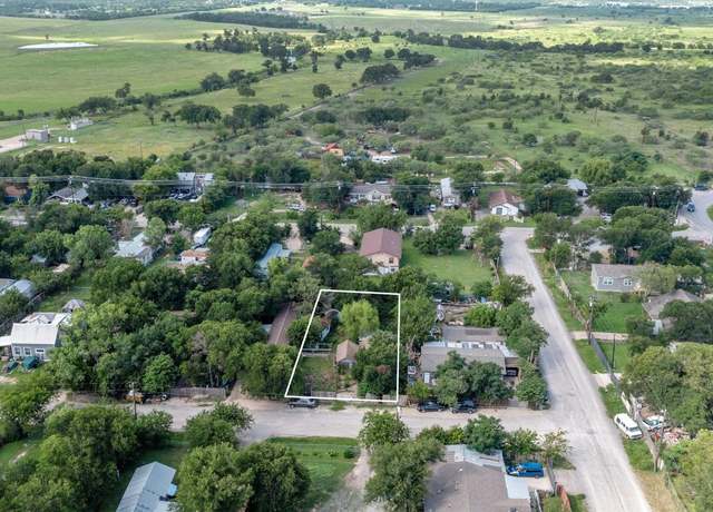 Property at 143 Rock Mont Dr, Del Valle, TX 78617, 2 beds, 1 bath