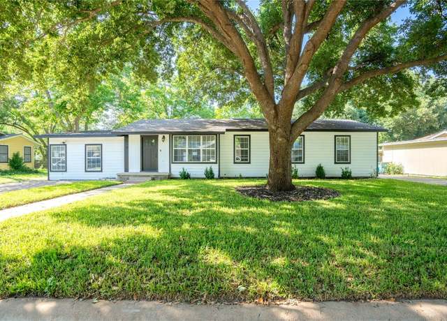 Property at 908 Kent St, Taylor, TX 76574, 4 beds, 2 baths