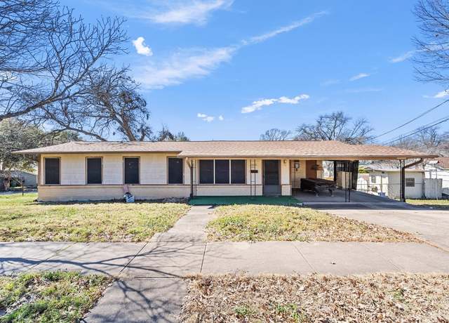 Property at 2000 Cedar Ave, Austin, TX 78722, 3 beds, 1 bath