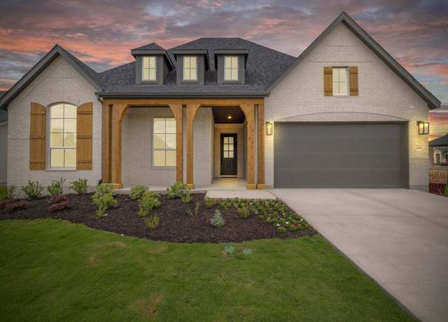 Property at 208 San Xavier St, Georgetown, TX 78633, 4 beds, 3 baths