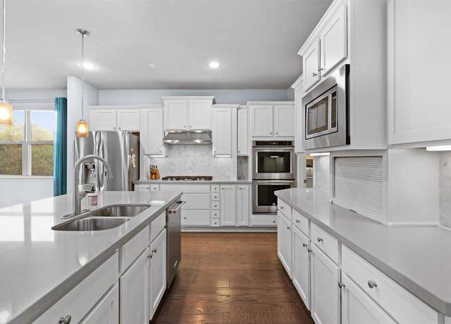 Property at 2015 Colina Cv, Cedar Park, TX 78613, 4 beds, 3.5 baths