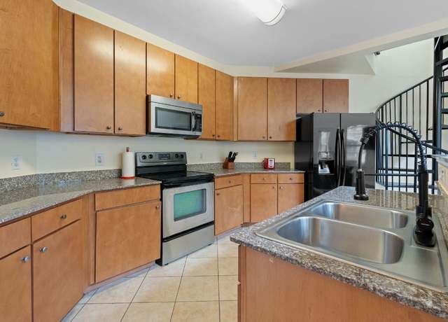 Property at 2502 Leon St #501, Austin, TX 78705, 3 beds, 2 baths