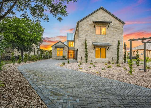 Property at 98 Wennmohs Pl, Horseshoe Bay, TX 78657, 4 beds, 4.5 baths