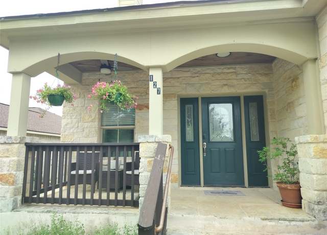 Property at 127 Augusta Dr, Wimberley, TX 78676, 4 beds, 2 baths