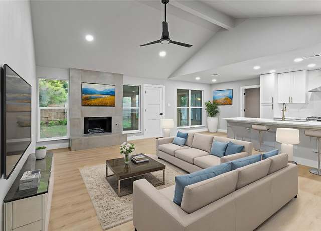 Property at 3907 Carmel Dr, Austin, TX 78721, 3 beds, 2 baths