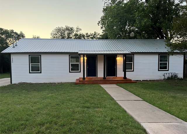 Property at 1440 Jackson St, New Braunfels, TX 78130, 6 beds, 4 baths