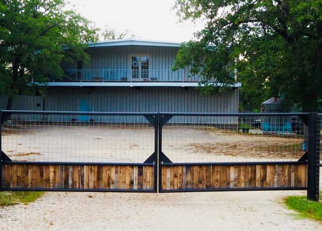 Property at 797 N State Highway 95, Bastrop, TX 78602, 3 beds, 2.5 baths