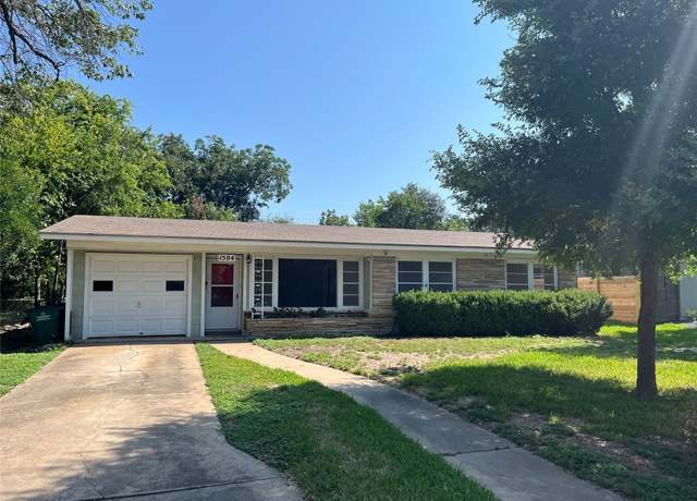 Property at 1504 Princeton Ave, Austin, TX 78757, 3 beds, 1 bath