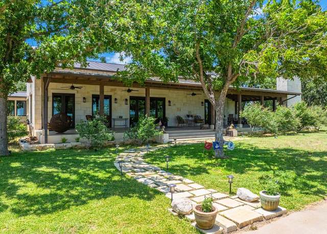 Property at 772 Luckenbach Rd, Fredericksburg, TX 78624, 4 beds, 4 baths