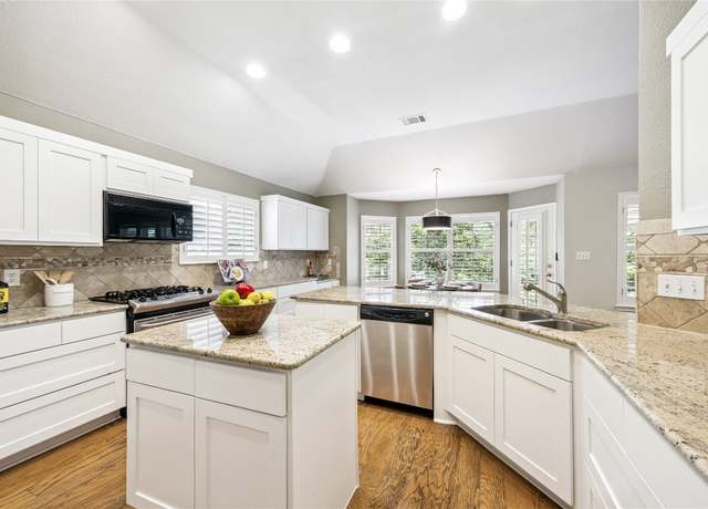 Property at 10905 Beachmont Ln, Austin, TX 78739, 3 beds, 2 baths