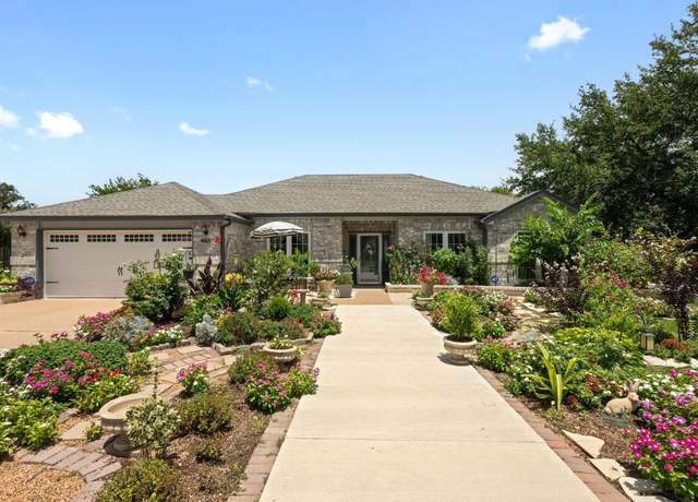 Property at 405 Tomahawk Dr, Harker Heights, TX 76548, 3 beds, 2 baths