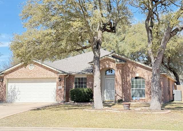 Property at 2110 Thunderbird Dr, Harker Heights, TX 76548, 4 beds, 3 baths