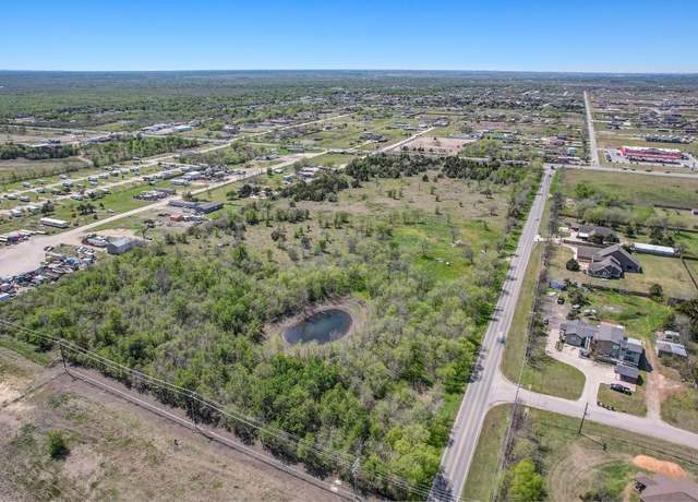 Property at 137 Mesa Dr, Del Valle, TX 78617