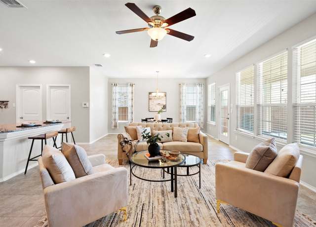 Property at 331 Alamosa Dr, Georgetown, TX 78626, 3 beds, 2 baths
