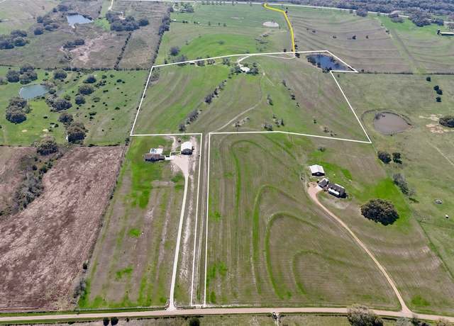 Property at 2301 E Us Highway 90, Flatonia, TX 78941, 3 beds, 2 baths