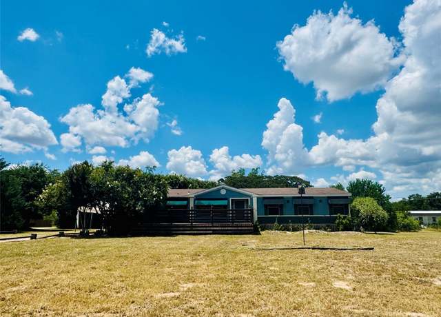 Property at 106 Tiger Woods Dr, Bastrop, TX 78602, 3 beds, 2 baths