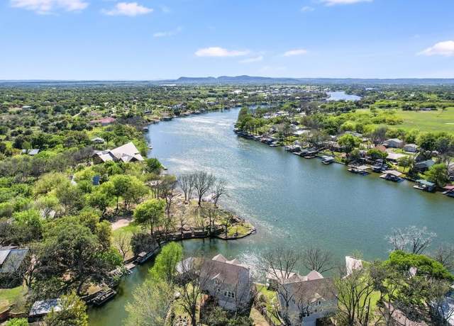 Property at 1332 S Lakeside Dr, Kingsland, TX 78611, 4 beds, 3 baths