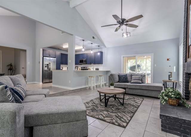 Property at 15610 Boulder Creek St, San Antonio, TX 78247, 3 beds, 2 baths