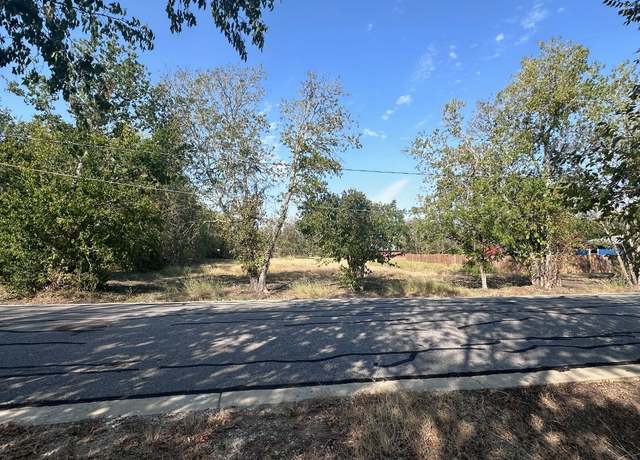 Property at 2204 Water St, Bastrop, TX 78602