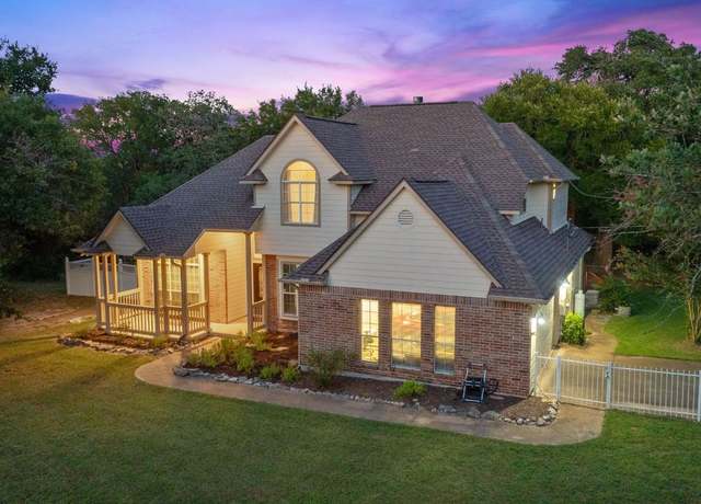 Property at 121 Arabian Ave, Liberty Hill, TX 78642, 3 beds, 2.5 baths