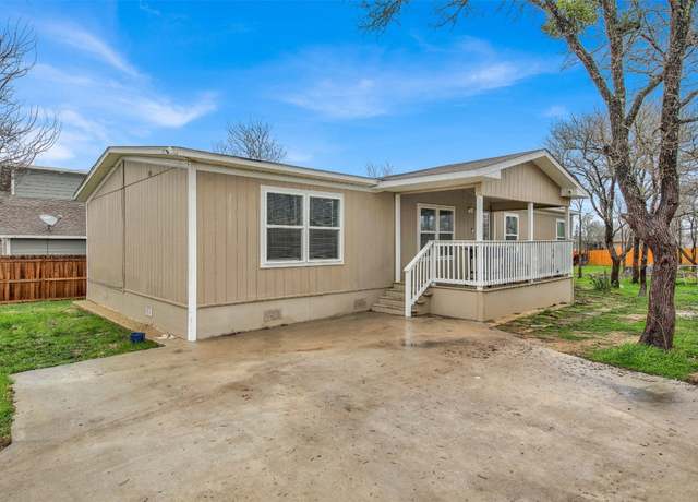 Property at 149 Sunflower Rd, Dale, TX 78616, 3 beds, 2 baths