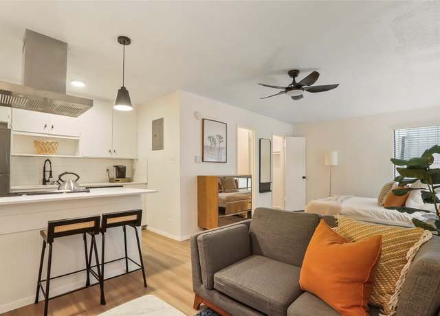 Property at 2000 Glen Allen St #4, Austin, TX 78704, 1 bath