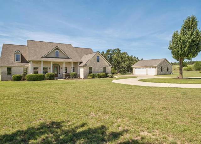 Property at 201 Cattle Trail Dr, Dripping Springs, TX 78620, 4 beds, 4 baths