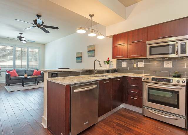 Property at 603 Davis St #1506, Austin, TX 78701, 1 bed, 1 bath