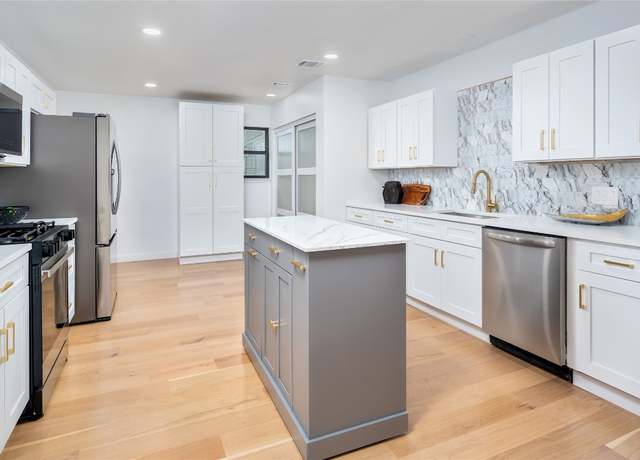 Property at 7803 Manassas Dr, Austin, TX 78745, 3 beds, 2 baths