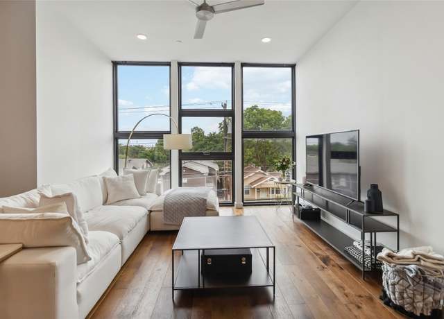 Property at 1322 E 12th St #306, Austin, TX 78702, 1 bed, 1 bath